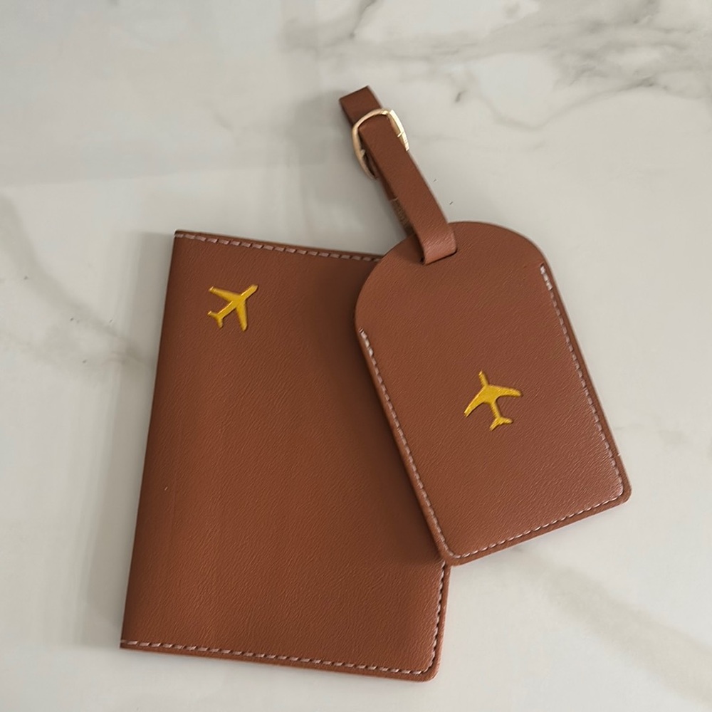 Brown Travel Passport Holder and Luggage Tag Set